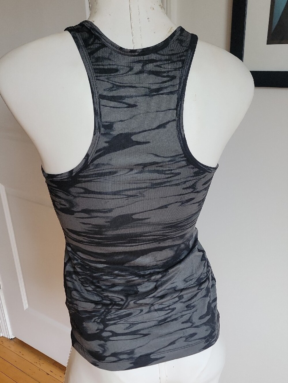Nike Pro Dri-FIT Black & Grey Abstract Camo Racerback Tank Top XS - Picture 2 of 3